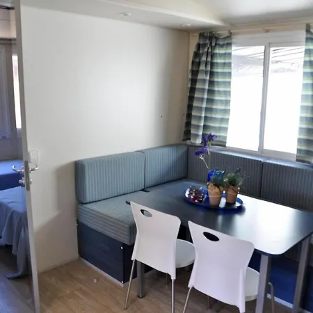 Chalet Mit Ueberdachter Veranda Viareggio